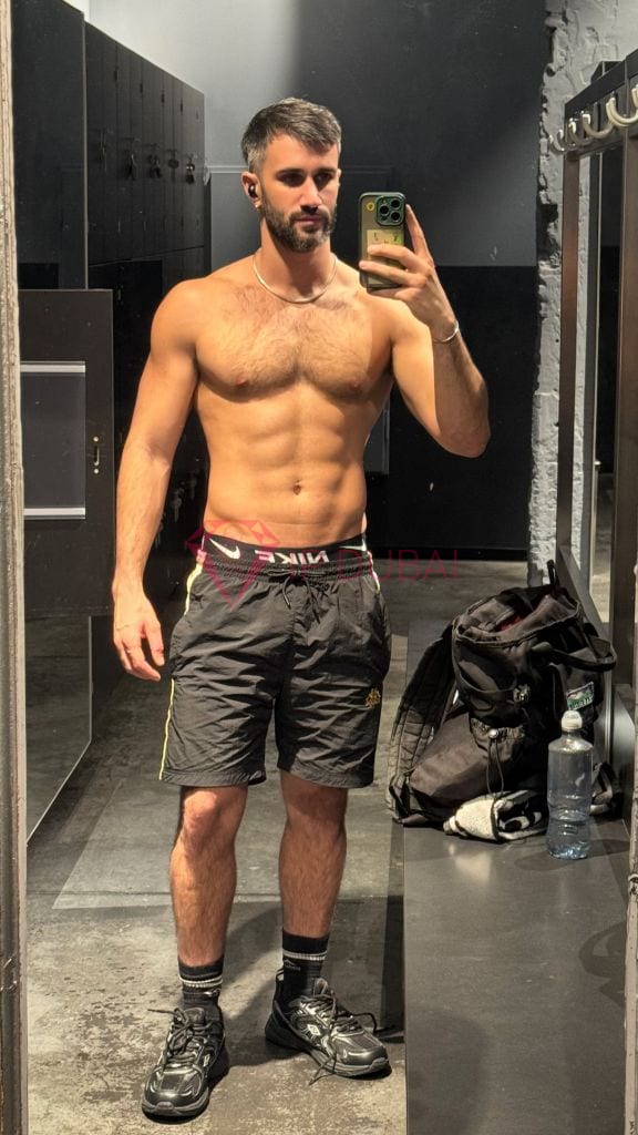 Alexander, 30, European, in Sports City, Dubai, from AED 2,850 an hour, speaks English and French — photo 5 of 14