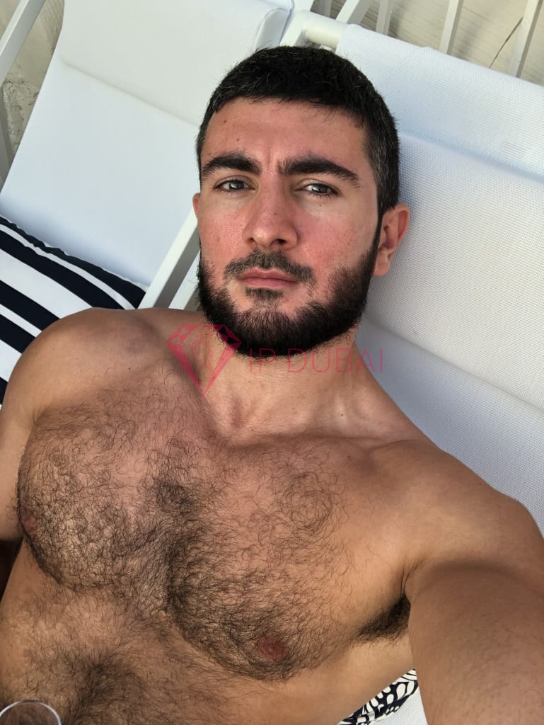 Oleg, 27, Russian, in Al Nuaimiya, Ajman, from AED 8,800 an hour, speaks Russian and English — photo 4 of 9