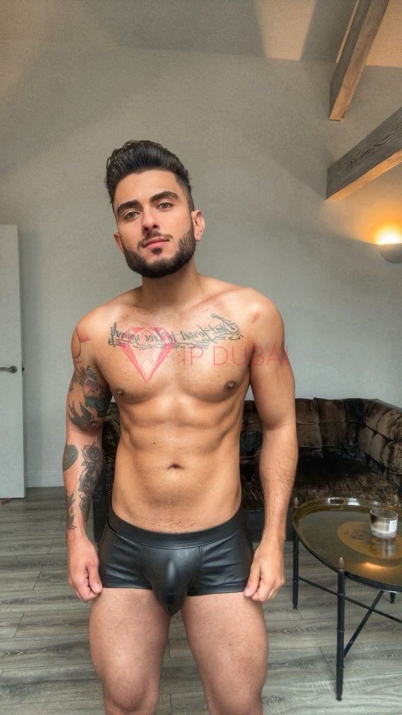 Emiliano, 25, Latina, in Al Nahda Dubai, Dubai, from AED 2,950 an hour, speaks Spanish and Portuguese — photo 13 of 14