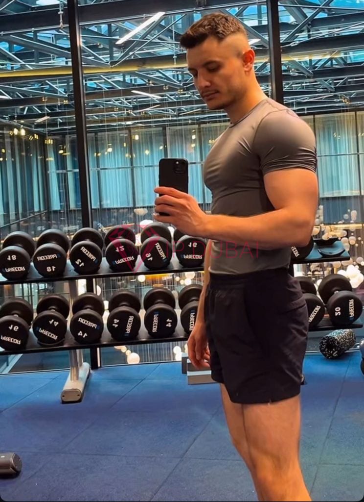 Henrik, 24, European, in DIFC, Dubai, from AED 2,250 an hour, speaks English and French — photo 13 of 18