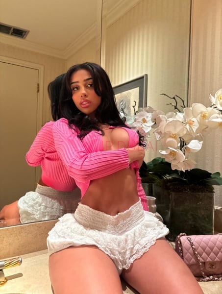 Bianca, 21, Latina, in Palm Jumeirah, Dubai, from AED 2,100 an hour, speaks Spanish and Portuguese — photo 19 of 23