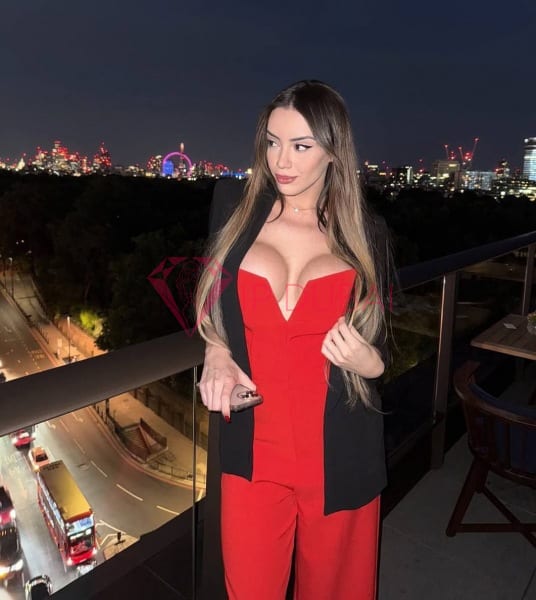 Leticia, 30, Latina, in Downtown, Dubai, from AED 2,700 an hour, speaks Spanish and Portuguese — photo 24 of 25