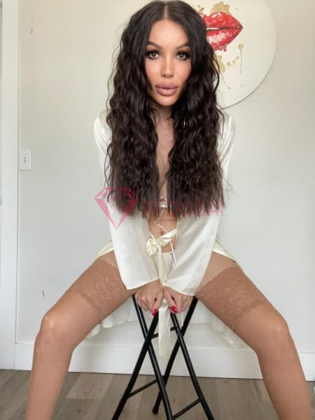 Camila, 28, Latina, in Business Bay, Dubai, from AED 2,300 an hour, speaks Spanish and Portuguese — photo 29 of 54