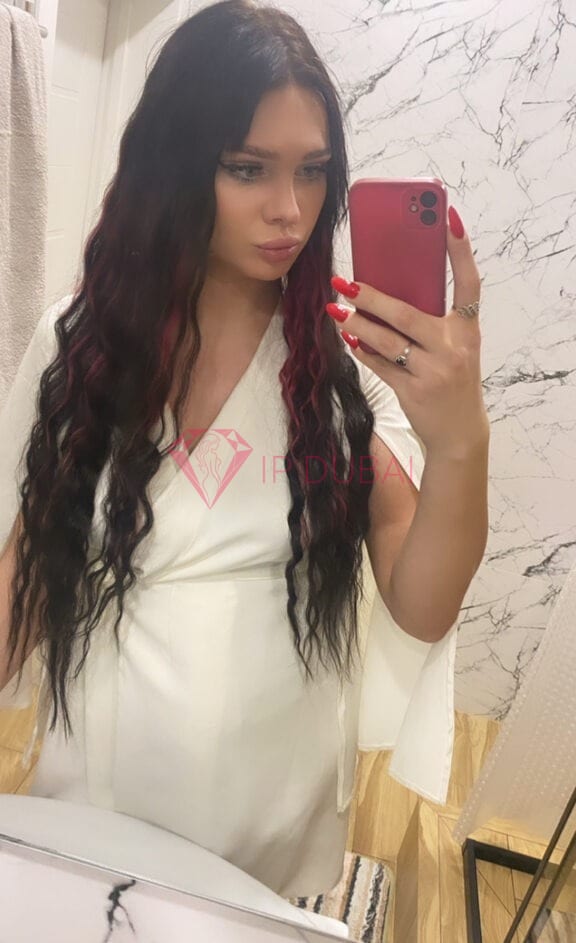 Renata, 27, Latina, in Al Rashidiya, Ajman, from AED 2,150 an hour, speaks Spanish and Portuguese — photo 26 of 32