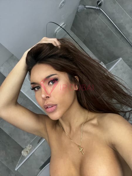 Renata, 28, Latina, in Silicon Oasis, Dubai, from AED 8,100 an hour, speaks Spanish and Portuguese — photo 14 of 18