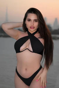 professional escort Anya to VIP Dubai