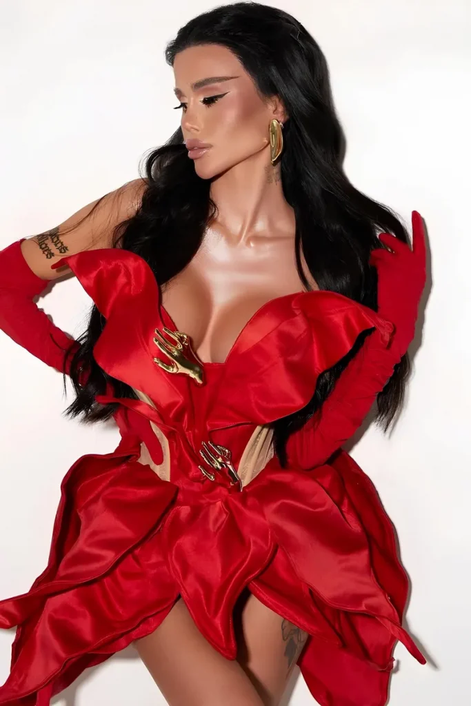 luxury escort Melania – BDSM & Domination best choice