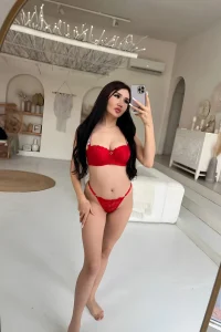 slim escort Marilyn high-quality service