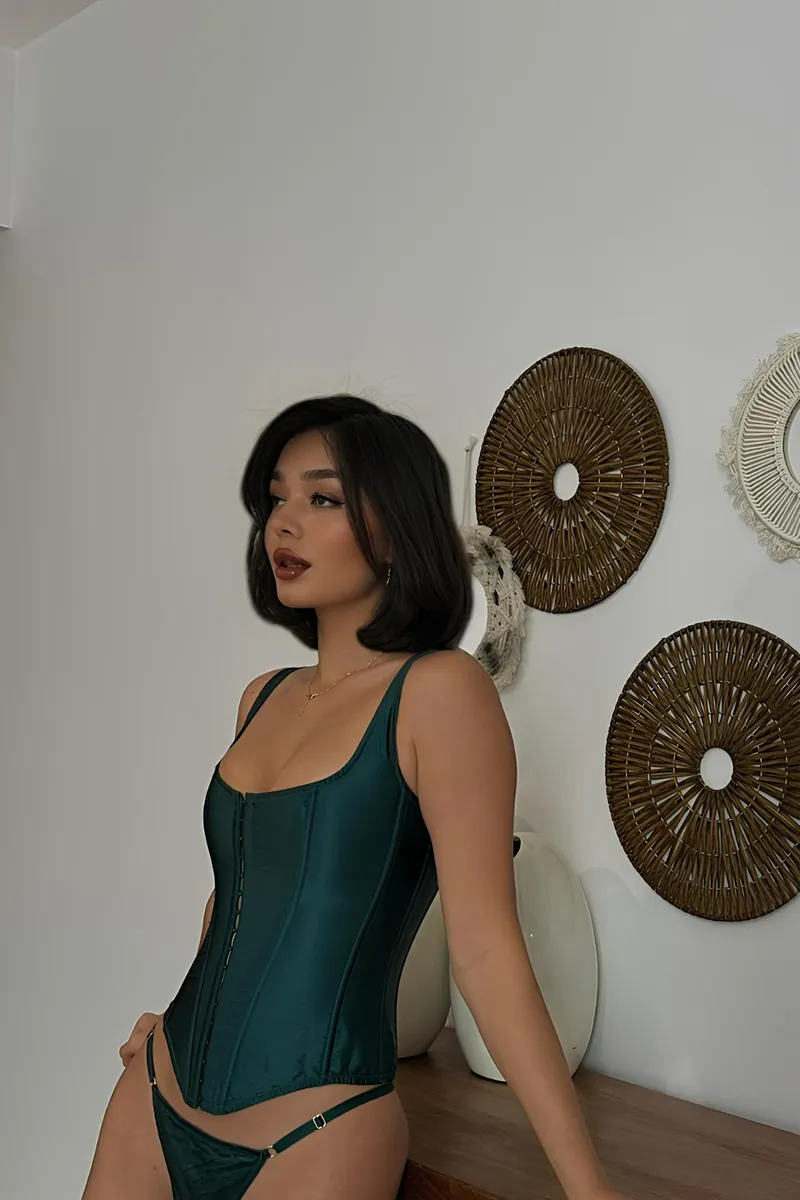 Meet Dali, wild escort premium companion