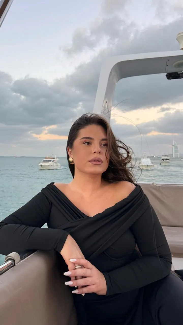 wild escort Karina – available tonight